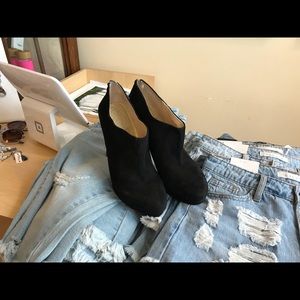 Gorgeous five inch heels 👠